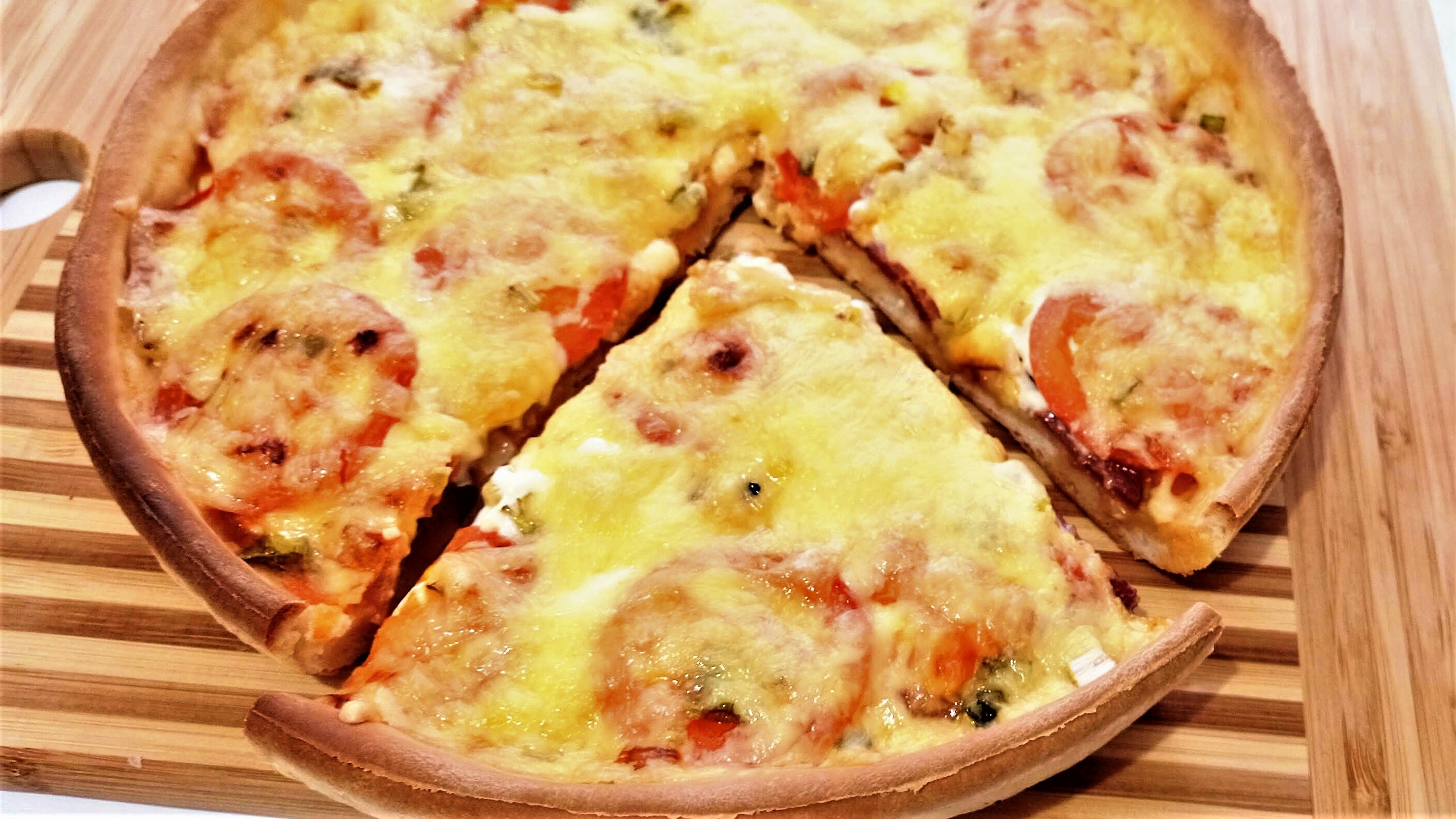 рецепт домашней пиццы в духовке с колбасой и сыром без дрожжей фото 115