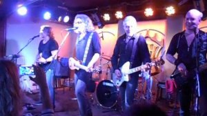 СерьГа. А что нам надо!