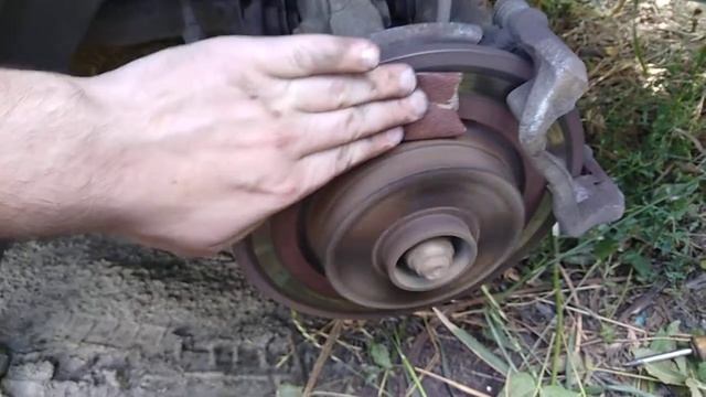 Как проточить тормозной диск, барабан без токарного станка смотреть онлайн