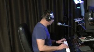 Очень красивая песня  .А волки умнее людей  .