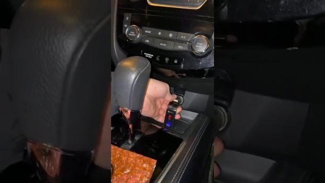 Автомобильный FM модулятор, трансмиттер смотреть онлайн