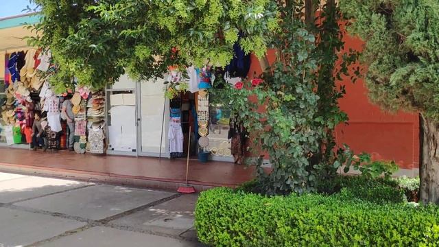 Вход к пирамидам Теотиуакан смотреть онлайн