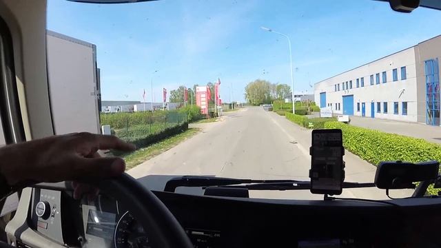 Рабочий день дальнобойщика, как есть. Простой Дальнобой