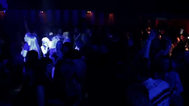 Открытие клуба "Z1" смотреть онлайн