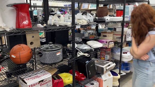 Магазин Goodwill в Америке | Как выглядит барахолка в США