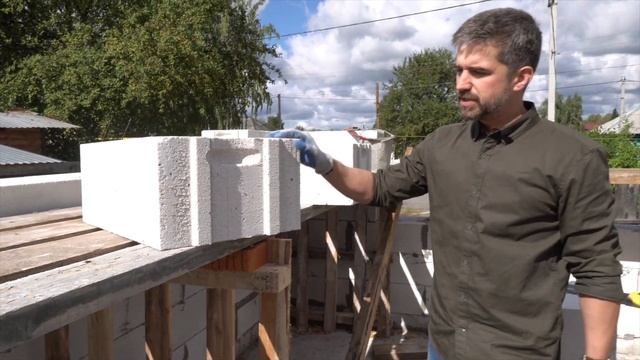 Придирчивый обзор двухэтажного дома из газобетона с гаражом смотреть онлайн