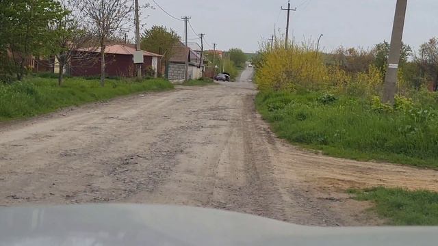 Утренний трафик у магазина ДНТ Весна