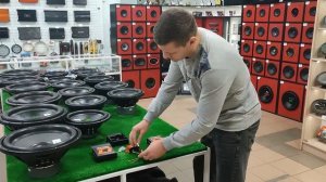 Как подключить усилитель к штатной магнитоле? Как добавить регулятор баса к усилителю?
