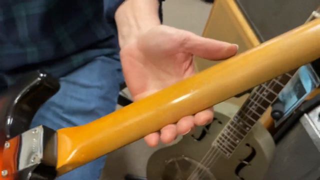 1965 Fender Stratocaster смотреть онлайн