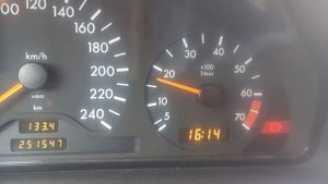 W210 плавают обороты