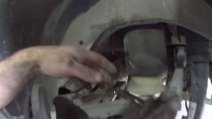 Привод BMW e70 раскидывает смазку.
