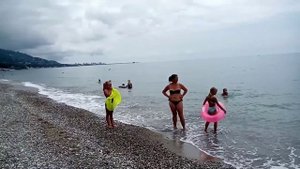 В Абхазию на своём автомобиле. Прохождение таможни. Гагры.