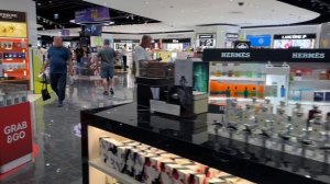 Видео Обзор от 6.06 duty free в Анталии терминал 2. Что можно купить и примерно какие цены v-Leto.ru