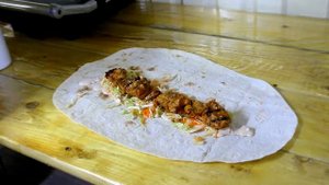 Шаурма ( Таук ) из курицы на углях!.