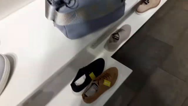 ПОШЛИ в СИТИ МОЛЛ, в ECCO, PUMA ЦЕНЫ смотреть онлайн