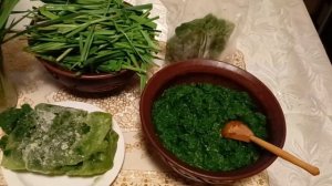 Ботва чеснока