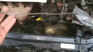 Как открыть капот Тойота спринтер Марино