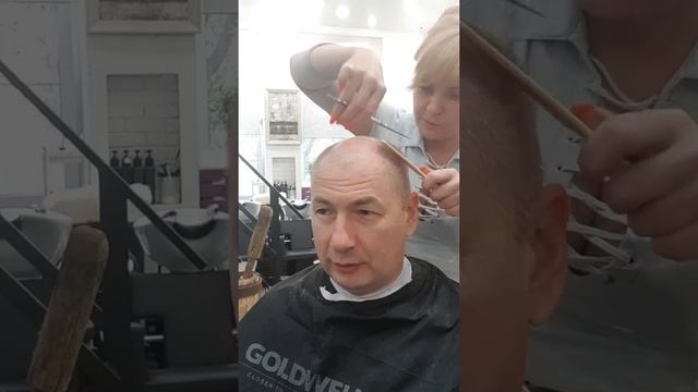 Мужская стрижка Бобрик. MIDFADE..