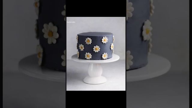 Flower design cakes #cakes #strawberrycakes #birthdaycakedesign #chocolate #cakedesign #trending