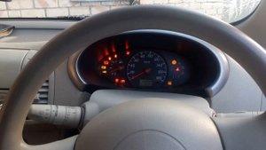 НИССАН МАРЧ еле как заводится, почему так?