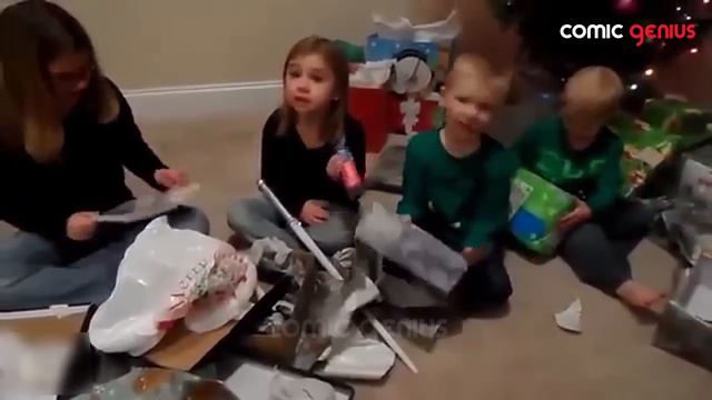 കുട്ടികളോട് ഇങ്ങനെയൊന്നും ചെയ്യരുത് | Christmas fails | Comic Genius смотреть онлайн