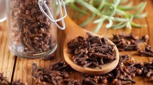 Зачем начинать есть по 2 бутона ГВОЗДИКИ… мало кто знает #гвоздика