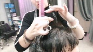 Короткая женская стрижка с очень короткой косой челкой. Часть 2