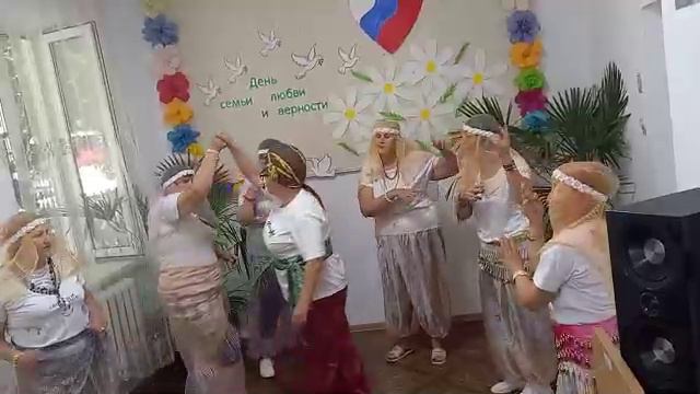 шуточный танец " Одуванчик" смотреть онлайн