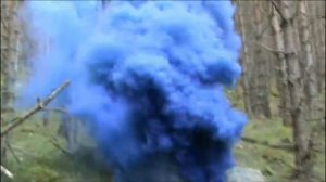 Синий дым - Homemade Coloured Smoke Bombs - Blue