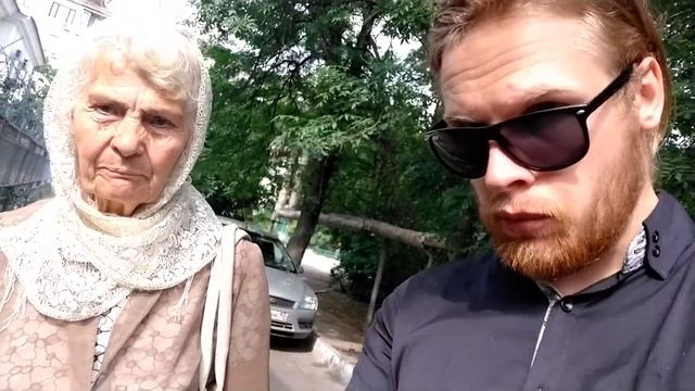 Взял интервью у садовода при полицейском участке смотреть онлайн