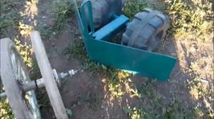 Закапыватель бороздок с картошкой.