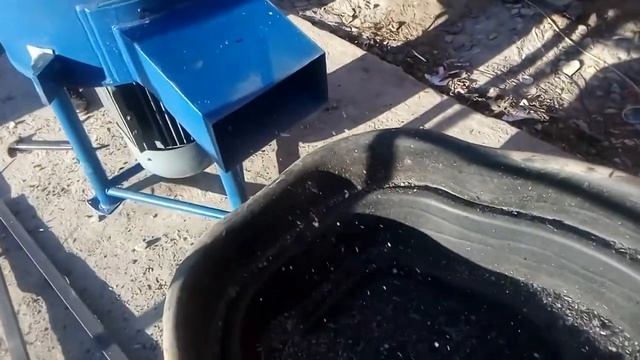 Дробилка для пластика. Измельчение пластика на дробилке.