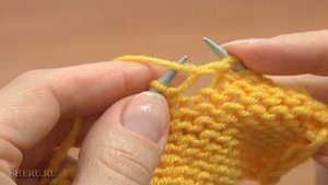 Как при вязании спицами выполнить прибавление петель за счет накидов. Урок 8.7