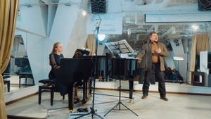 Романс Чайковского П.И. " Средь шумного бала". Исполняет А. Корогод.