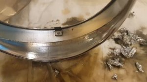 Очистка хромированного элемента с помощью фольги и Колы