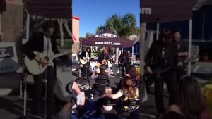 John Waite - acoustic performance helping FOOD Share and Bo