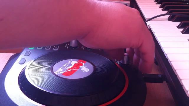 Test USB Dj controller + Native instrument Komplete audio 6 by Dj.Jos смотреть онлайн