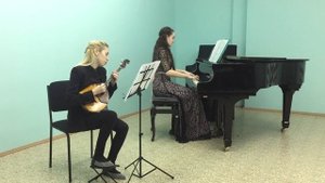 Дж ван Хьюзен, Дж. Берк Платье в горошек и лунный свет. Нуждина Марина, Молчанова Алёна - домра.