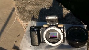 SONY  MIRRORLESS BUDGET CAMERA FOR VLOGING. SONY NEX 5n Unboxing In 2021