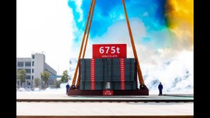 Самый мощный башенный кран в мире !