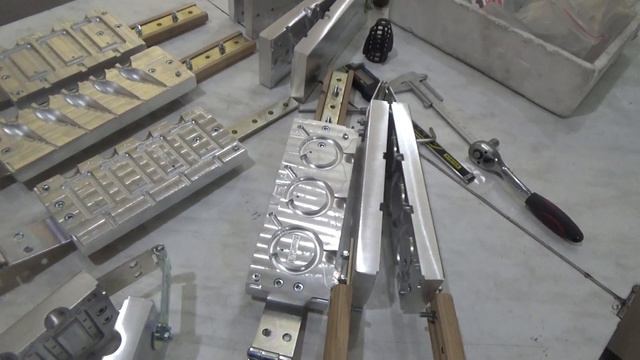 Бизнес в гараже.  Запускает производство.