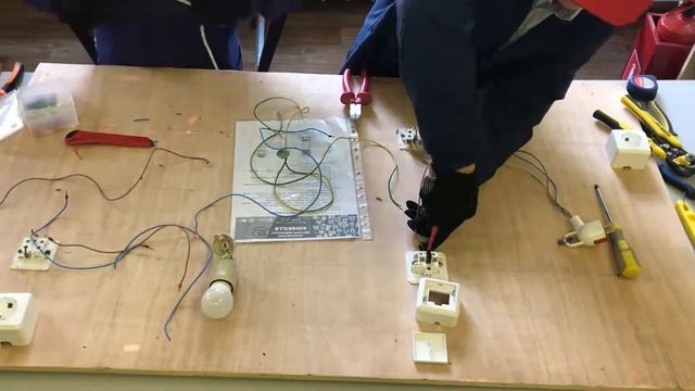 Электромонтаж Kidskills смотреть онлайн