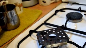 Ароматный кофе или Чистая плита? Что выбрать?Рассекатель для газовой плиты.Варю кофе на рассекателе