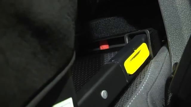 Детское автокресло RECARO Monza Nova IS и его установка в автомобиле. смотреть онлайн