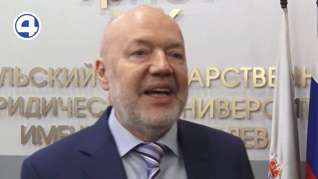Депутат Госдумы Павел Крашенинников представил свою новую книгу "Время великих реформ"