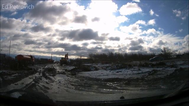 Климовский мост.29.02.2020 г.Путь по бездорожью,плавкран на месте будущего моста. смотреть онлайн