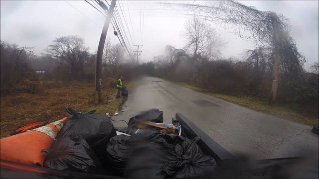 Roadside Trash Pickup - Old Dorsey Pickup смотреть онлайн