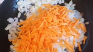 Лук-порей по-турецки с булгуром.  Ароматное и  вкусное, легкое в приготовлении блюдо!!!