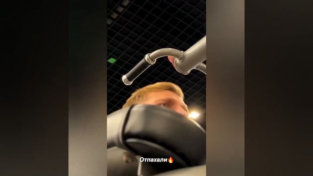 Будни Саши Стоун и Вали Карнавал - Радость для Вали, Мысли в слух, Покупки с сестрёнкой. смотреть онлайн