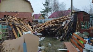 От фундамента до кровли своими руками. Снос строений на участке.